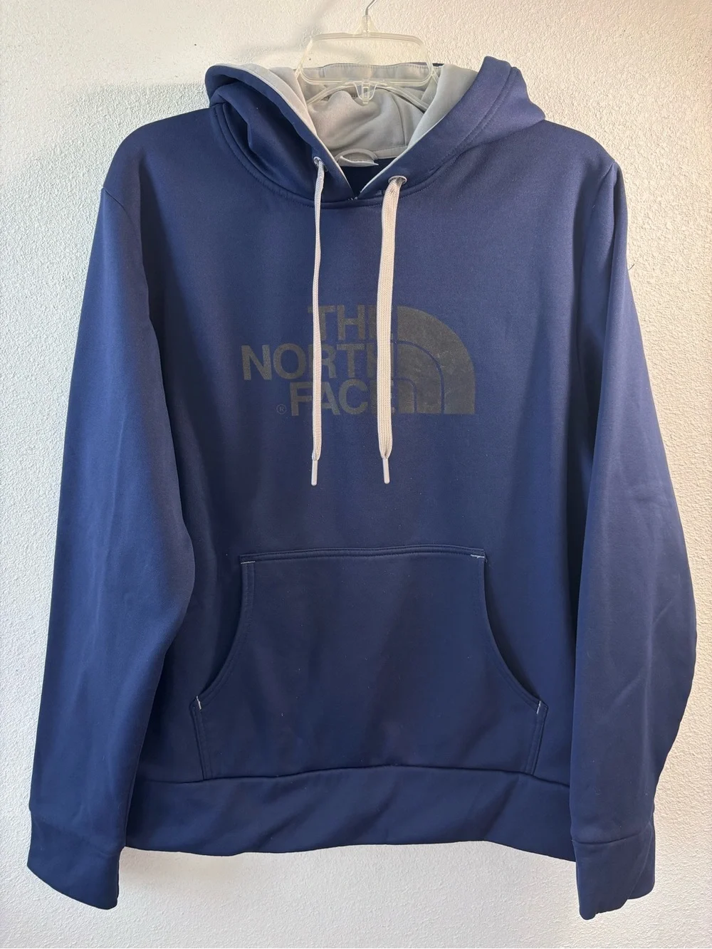 The North Face Men’s Medium Navy Blue Pullover Hoodie W Gray Accents